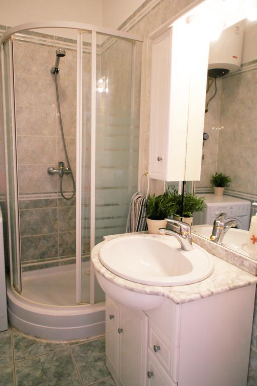 Apartment Budget By Hi5 - Vaci Street 44